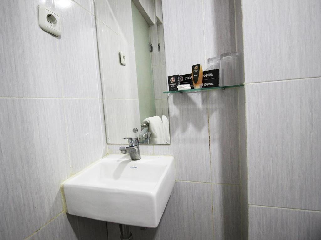 Amaliun Hotel Медан Екстер'єр фото