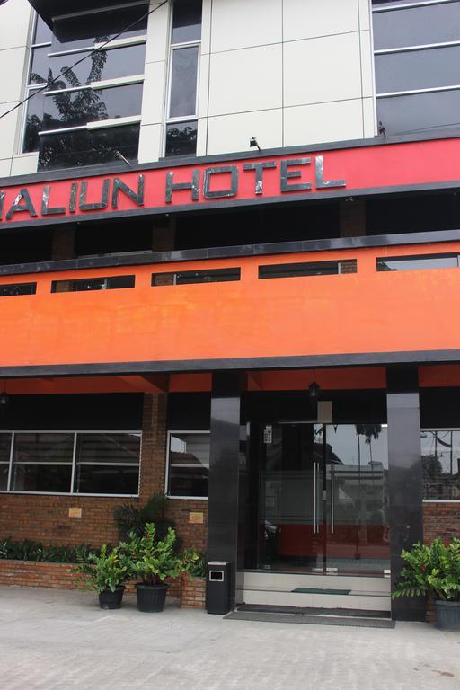 Amaliun Hotel Медан Екстер'єр фото
